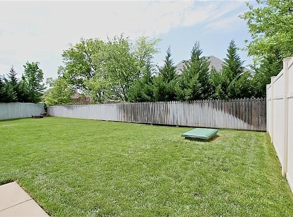 5th image of 2195 Northwoods Dr