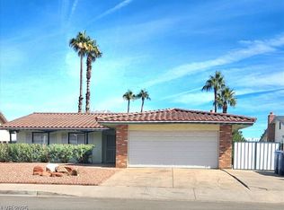 4480 Annie Oakley Dr, Las Vegas, NV 89121