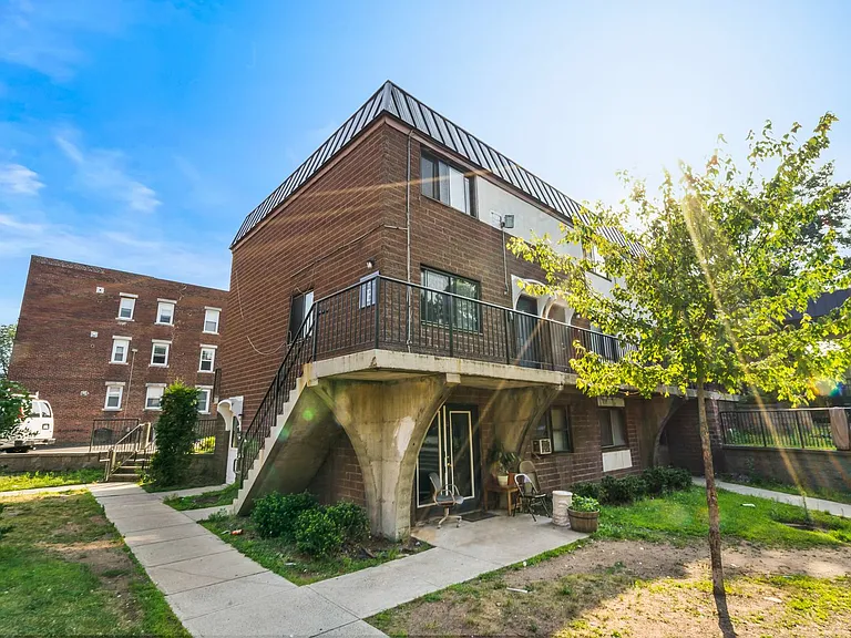 365 Orchard Street — Photo 15