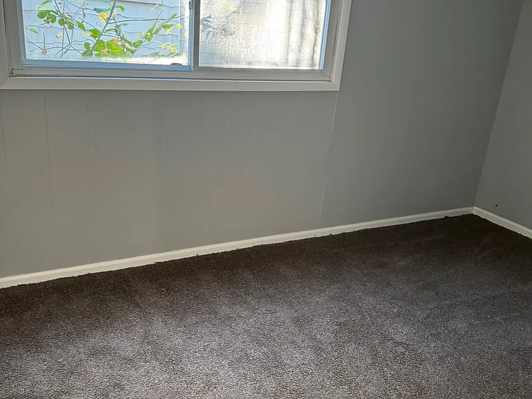 15625 W Forteen Mile Rd — Photo 20