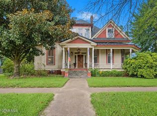 1017 College St, Columbus, MS 39701