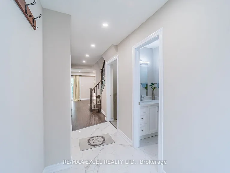 21 Livonia Pl #112 — Photo 11