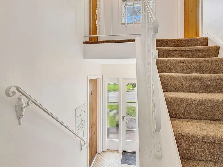 2948 Wardall Ave #3 — Photo 19