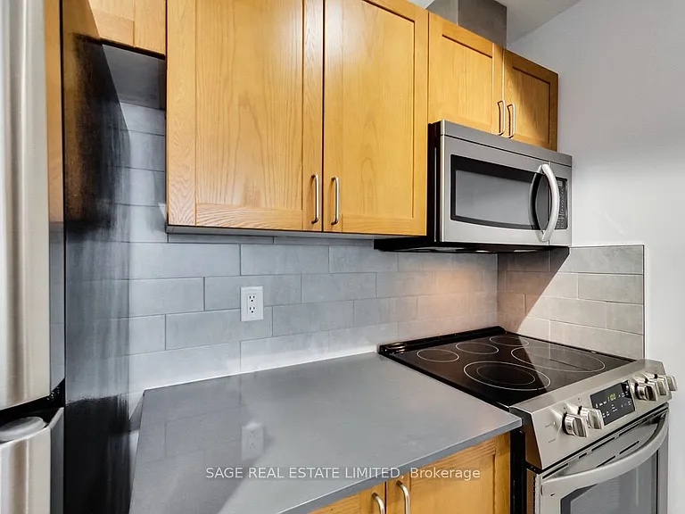 438 Richmond St W #910 — Photo 8