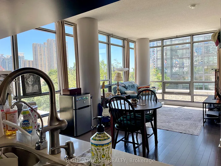 3 Navy Wharf Ct #315 — Photo 4
