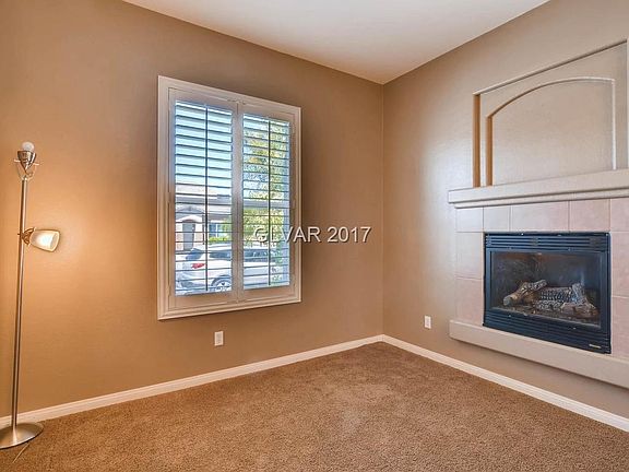 4th image of 23 Stunning Summit Ave