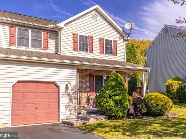 3311 Wyoming Dr N, Sinking Spring, PA 19608
