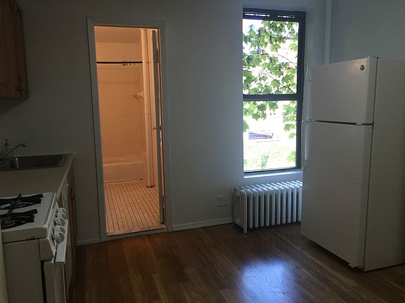 2nd image of 421 W 45th St APT 4W