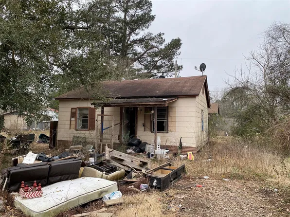 10 Winn Pl, Hooks, TX 75561