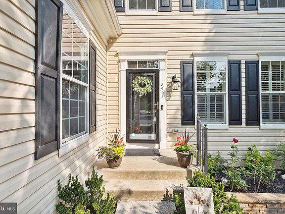 2nd image of 8905 Kingbird Ct