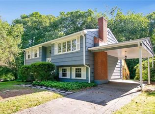 35 Jefferson Cir, Clinton, CT 06413