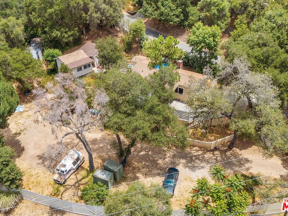1st image of 360 N Topanga Canyon Blvd