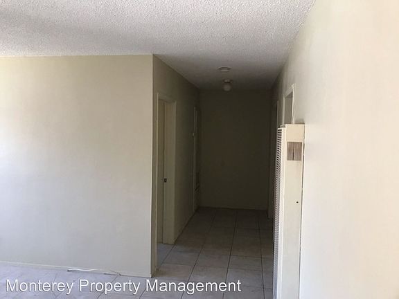 5th image of 1901 N Spurgeon St APT 08