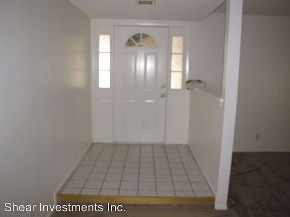 4th image of 13689 Oakmont Dr