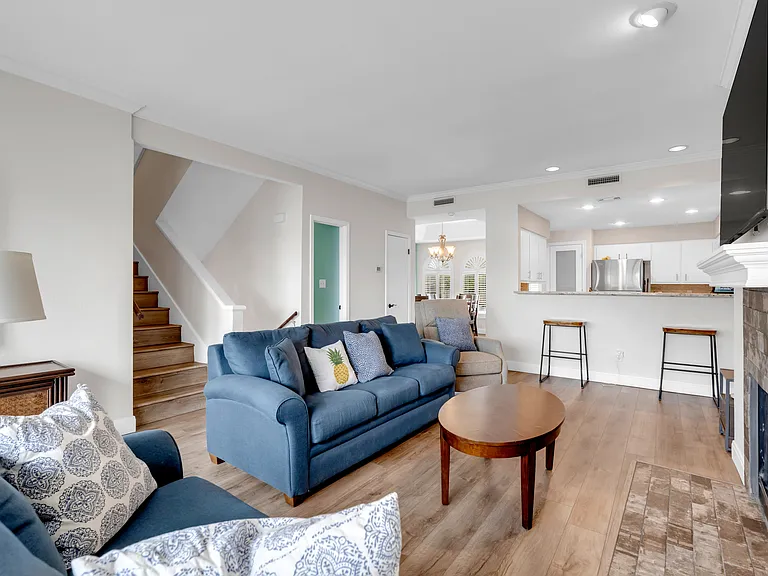 415 Horseshoe Bay North Blvd — Photo 10