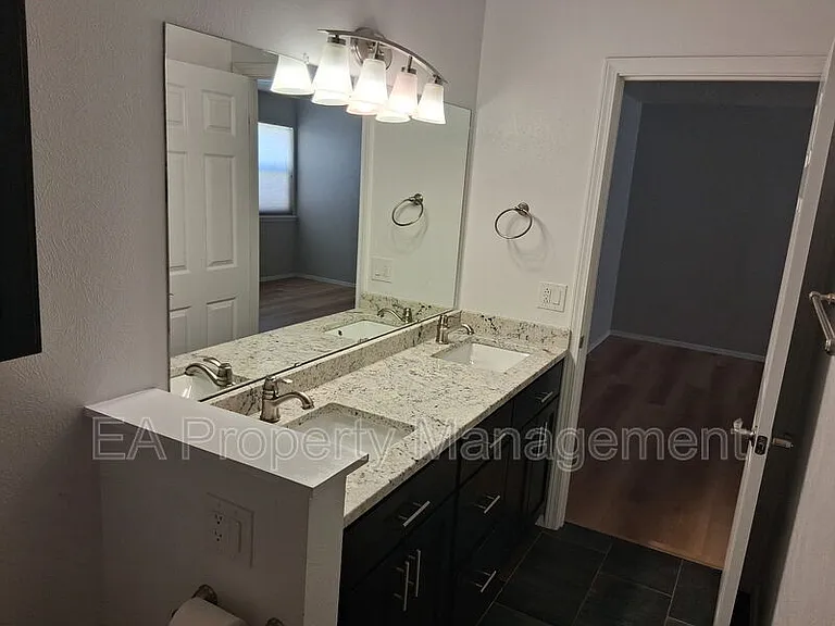 10354 Hendrix Rd NE — Photo 20