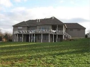 15526 Evans Rd, Bonner Springs, KS 66012