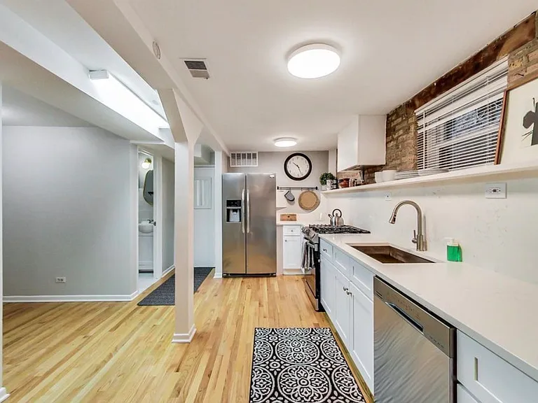 850 S Loomis St #G — Photo 8