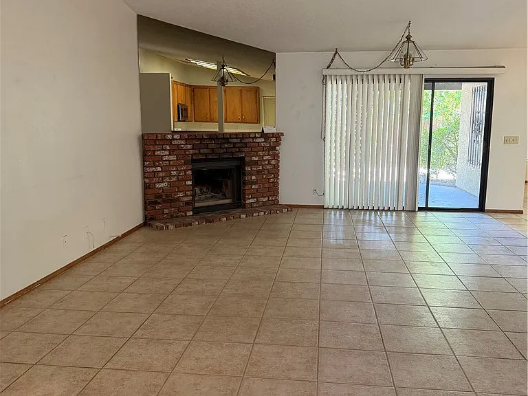 17378 Danbury Ave — Photo 8