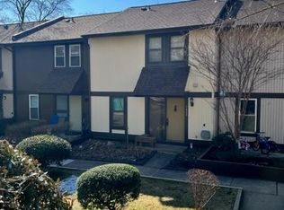 5420 Crossrail Dr, Burke, VA 22015