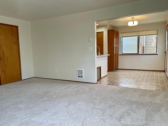 Spacious light and bright