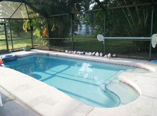 214 NE Faring Ave, Port Saint Lucie, FL 34983