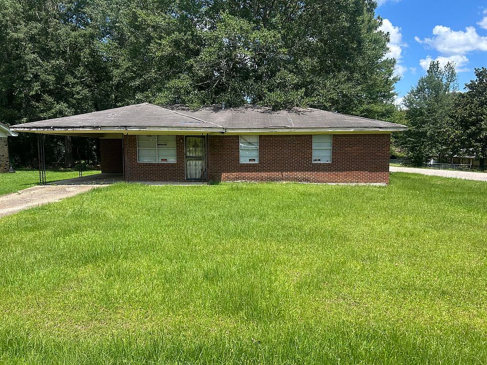 1st image of 2 Magnolia St