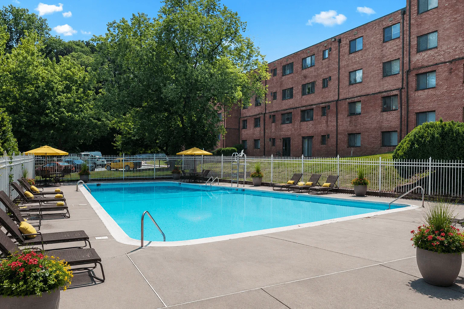 Overlook Apartments — Photo 1