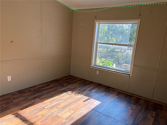 3rd image of 3105 Catcher Rd