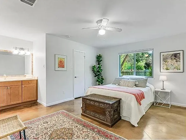 3 bed, 1396 sqft, $4,000 — Photo 4