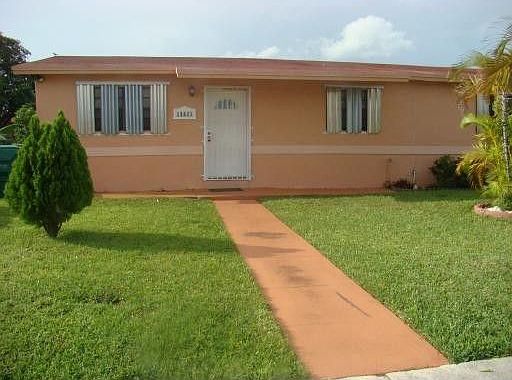 2nd image of 11621 SW 181st Ter