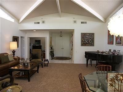 3rd image of 2210 S Madrona Dr