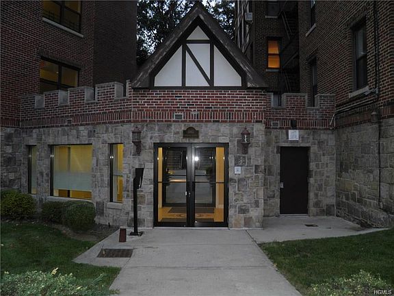 2nd image of 1463 Midland Ave APT 3C