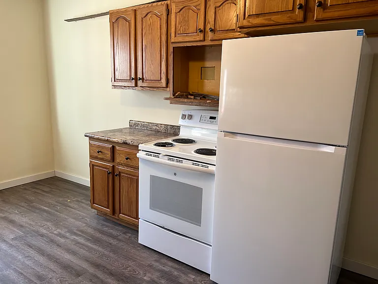 743 Eddy St — Photo 10