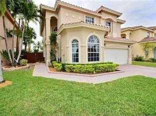 9820 NW 20th Ct, Pembroke Pines, FL 33024
