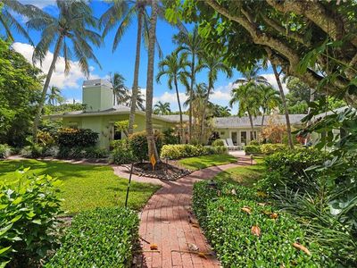 280 4th AVE N, Naples, FL, 34102