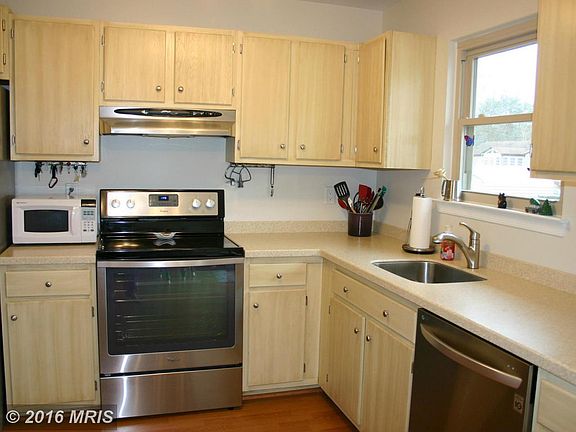 4th image of 7807 Stafford Hill Ct