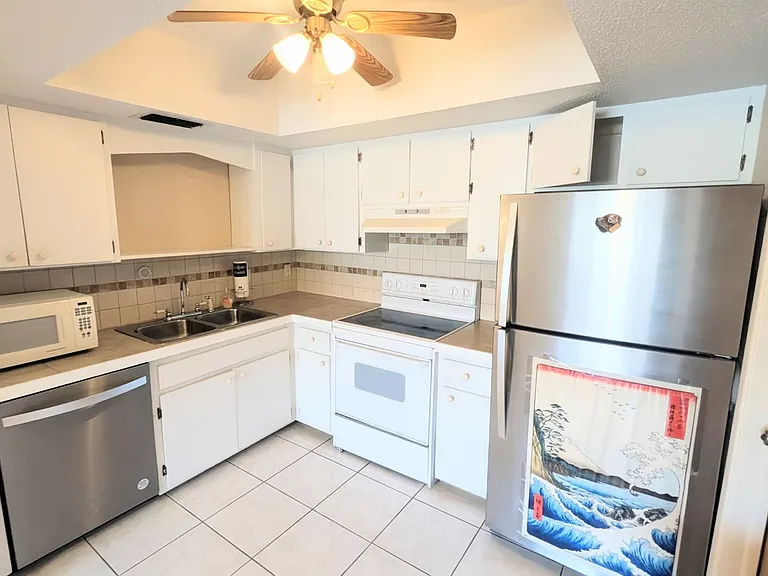 360 Base Ave E #424 — Photo 20