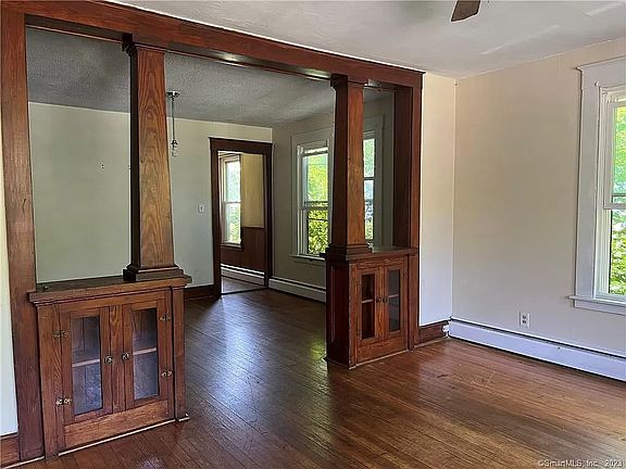 2nd image of 86 Winsted Rd Floor 2