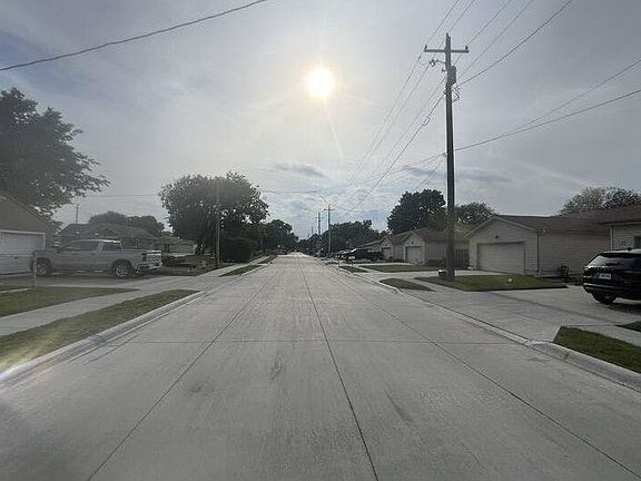 4th image of 4 Comanche St