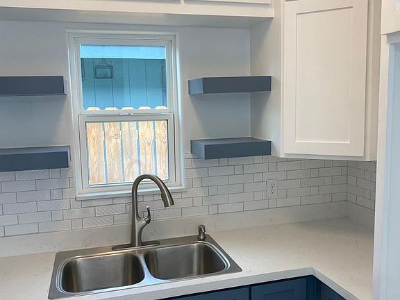 3rd image of 4938 Rioja Ln #4938