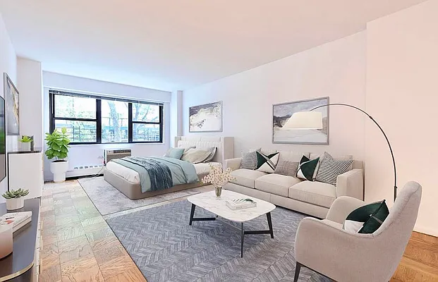 Rented by Manhattan Realty Group | media 13