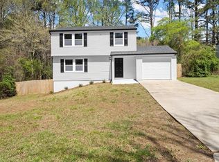 3366 Creekwood Dr, Rex, GA 30273