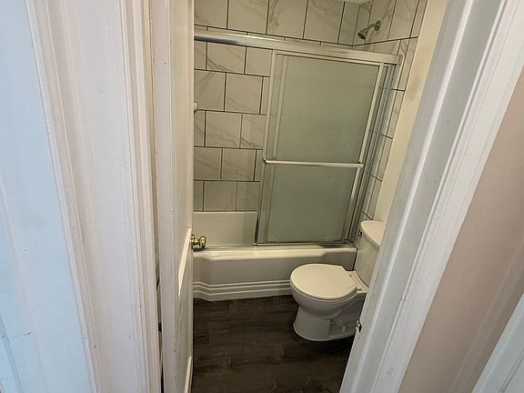 3rd image of 1606 Stone Ave