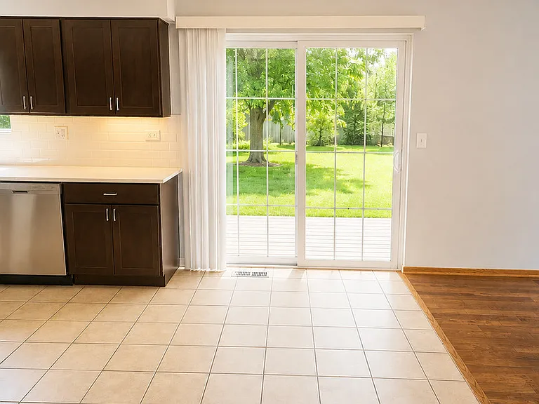 1462 Glen Ellyn Rd — Photo 8