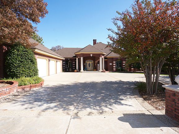4th image of 94 San Clemente Cir