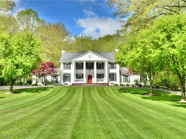 1894 Epping Rd, Gates Mills, OH 44040