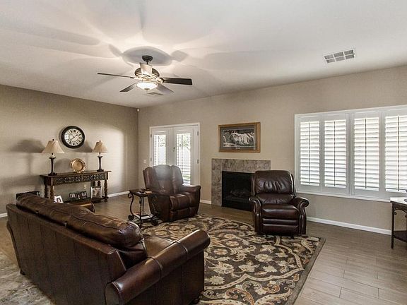 3rd image of 3835 N Kootenai Ct