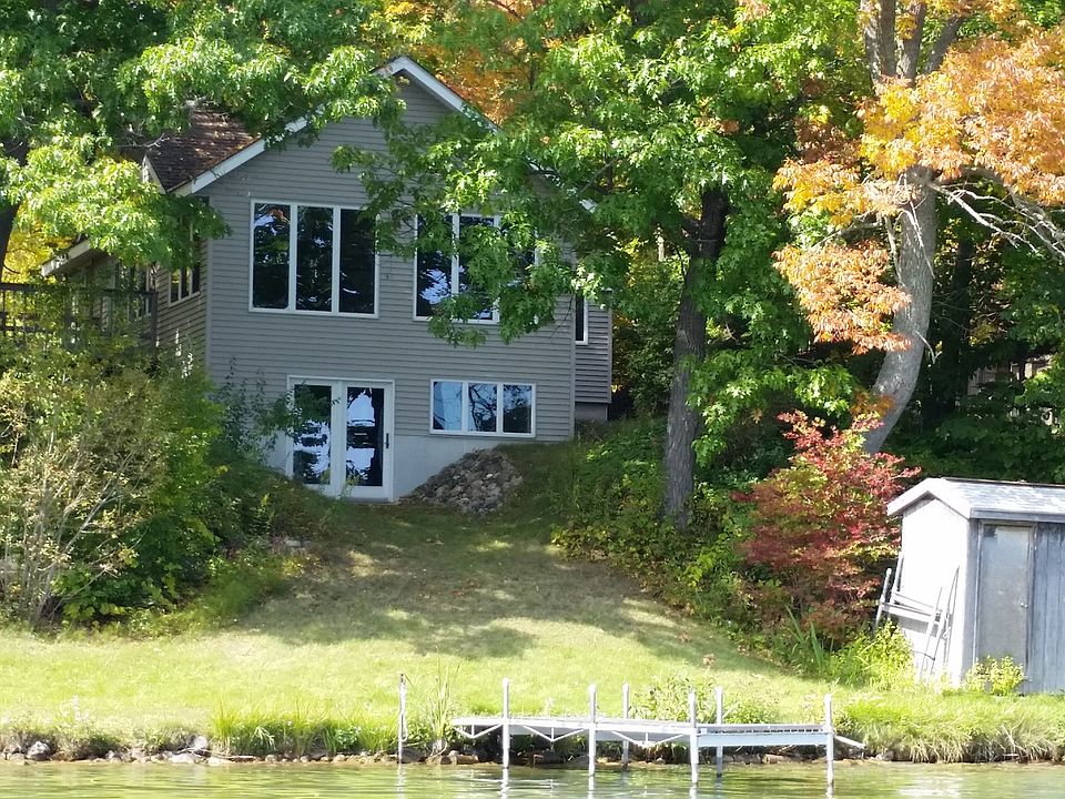 1st image of 5364 Woodland Dr