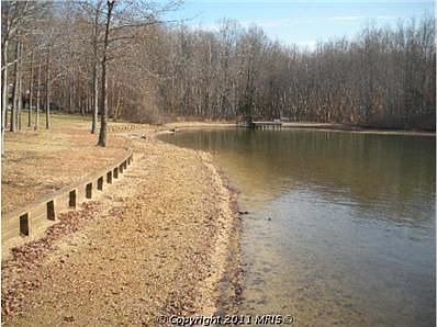 3rd image of 385 Twin Lakes Ln